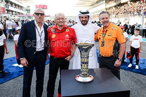 081224-UAE-4093-DPPI.JPG