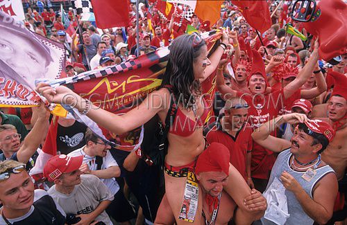 65-Schumi fans-hongarije.jpg