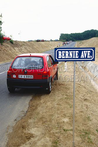 Bernies Avenue, Hungaroring 1997.jpg