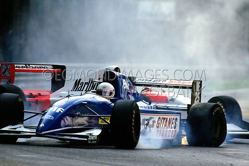 Brundle-1993-52-Brundle-Senna-Monza-1993.JPG