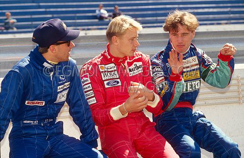 J.J. Letho, Mika Hakkinen and Eddie Irvine, F1 Wintertest Portugal 1993.jpg