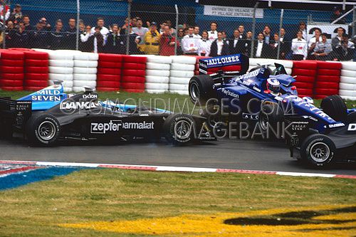 Jarno Trulli, Prost F1, Crash GP Canada, 1998-1.JPG