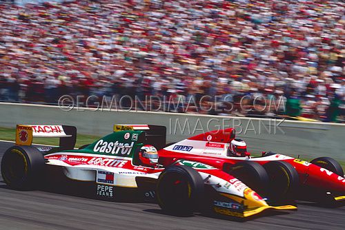 Johnny Herbert, Lotus F1, GP Frankrijk, 1993-2.jpg