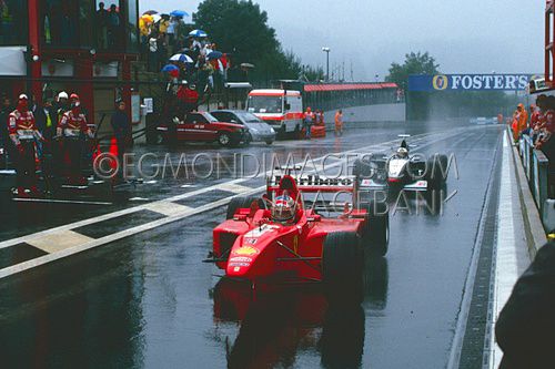 Michael Schumacher Coulthard crash  GP Belgie 1998.JPG