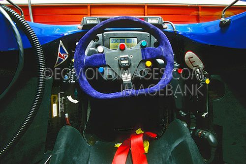 Michael Schumacher, Benetton F1 cockpit, 1995 .jpg