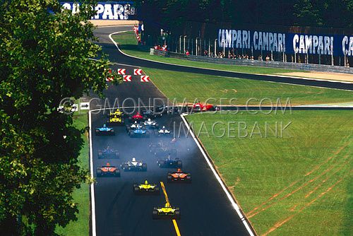 Micheal Schumacher, Ferrari F1, Start Italian GP-2, 2000.JPG