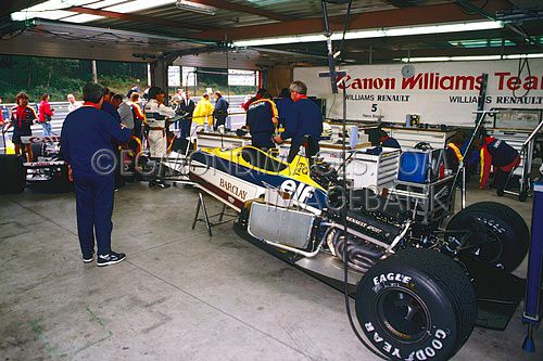 Ricardo Patrese, Pitbox Williams  F1, GP Belgium, 1989.JPG