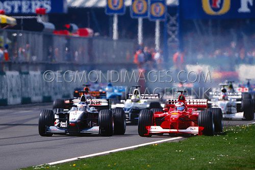 Hakkinen and Schumacher, Start British GP, 2000.jpg