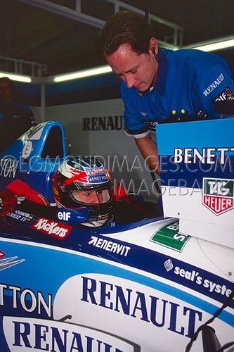 J W Benetton-GP Silverstone 1995-1.jpg