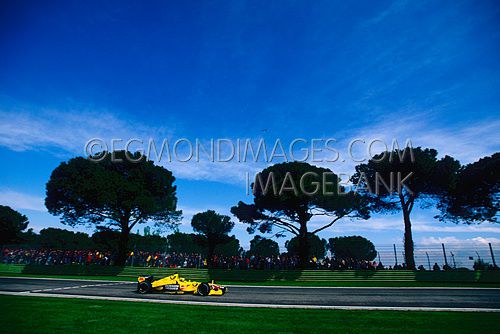 Jarno Trulli, Jordan F1, GP San Marino, 2001.jpg