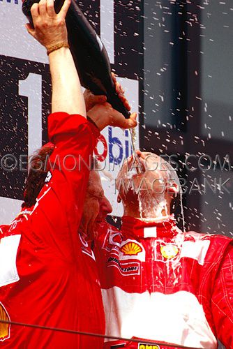 Michael Schumacher, Ferrari F1, GP Frankrijk 2002.jpg