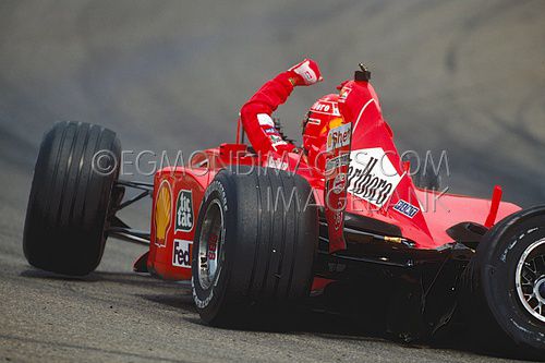 Michael Schumacher, GP Duitsland, Crash-2, 2001.jpg