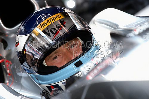 Mika Hakkinen - McLaren F1 - Helm - 2001-1 3.jpg