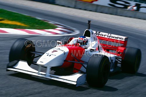 Mika Hakkinen - McLaren Mercedes - GP Canada - 1996.JPG